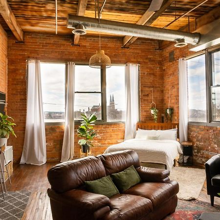 420 Friendly Canada Bridge View Loft Downtown Free Parking Детройт Екстер'єр фото
