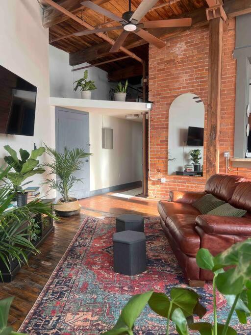 420 Friendly Canada Bridge View Loft Downtown Free Parking Детройт Екстер'єр фото